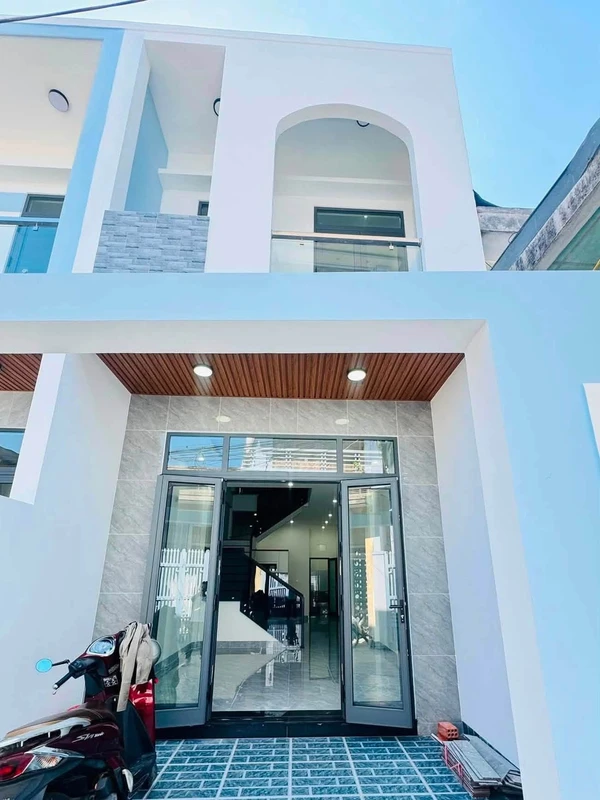 Bán nhà mới 2 tầng 68m2 hẻm 579 Nguyễn Công Phương, Quảng Ngãi giá 1,7 tỷ