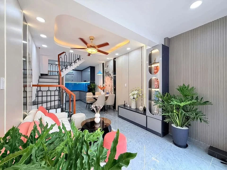 Bán nhà phố mặt tiền 2 tầng 3PN 36m2 Bình Thạnh 6,19 tỷ - Ảnh thu nhỏ 2