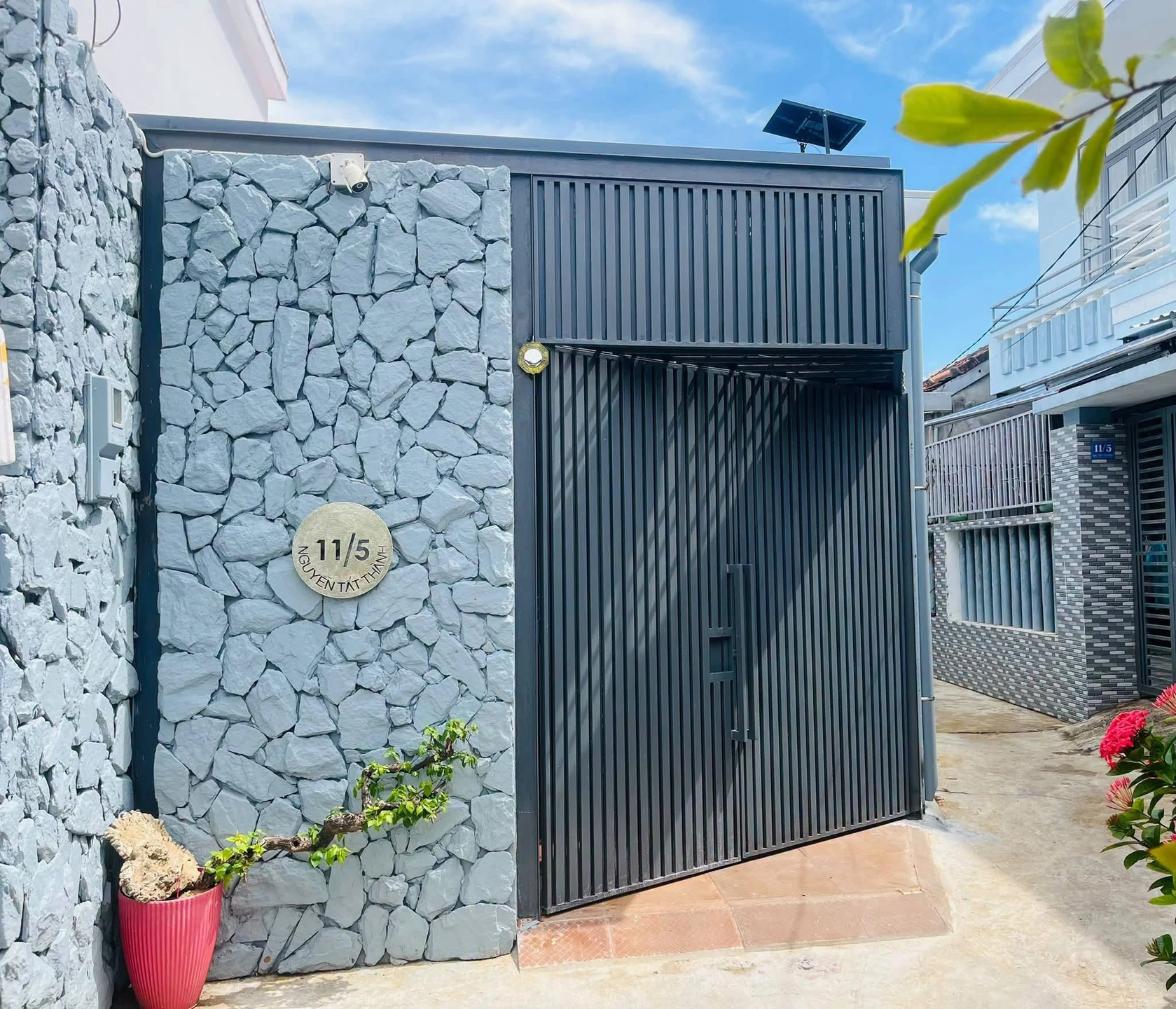 Bán nhà cấp 4 hẻm 79m2, 2PN 2WC, Tuy Hòa - 1tỷ 790 - Ảnh 1