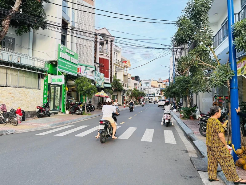 Bán nhà mặt tiền Nguyễn Kim, Vũng Tàu 103m2