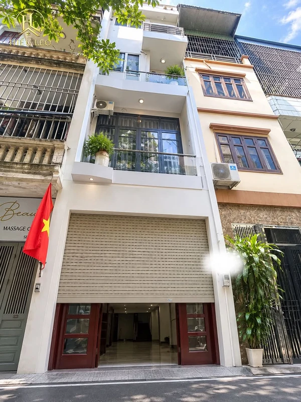 Bán nhà phố 45m² 5 tầng gara ô tô Đền Lừ gần 10 tỷ
