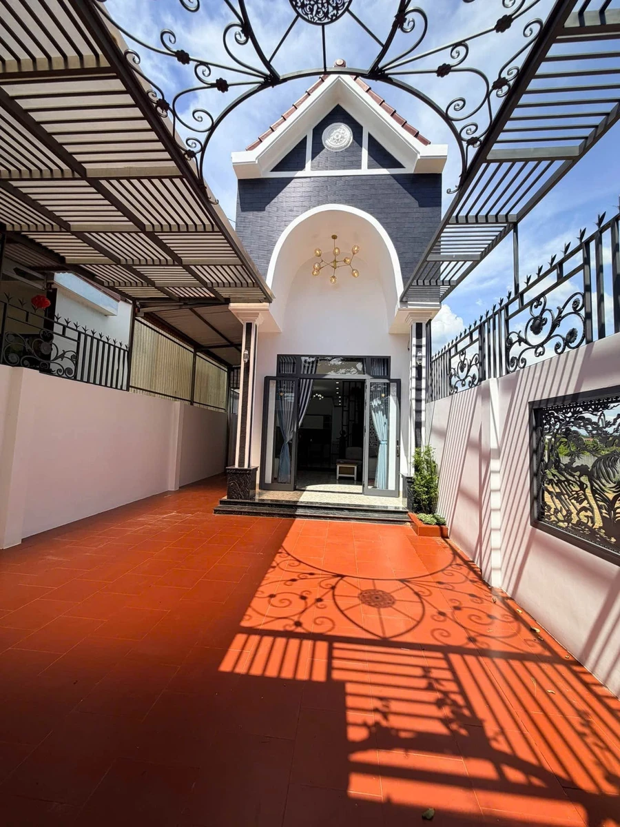 Bán nhà 3 phòng ngủ mặt tiền 6m giá 3,1 tỷ tại Buôn H'Đớk, Phường Ea Kao, Đắk Lắk - Ảnh thu nhỏ 4