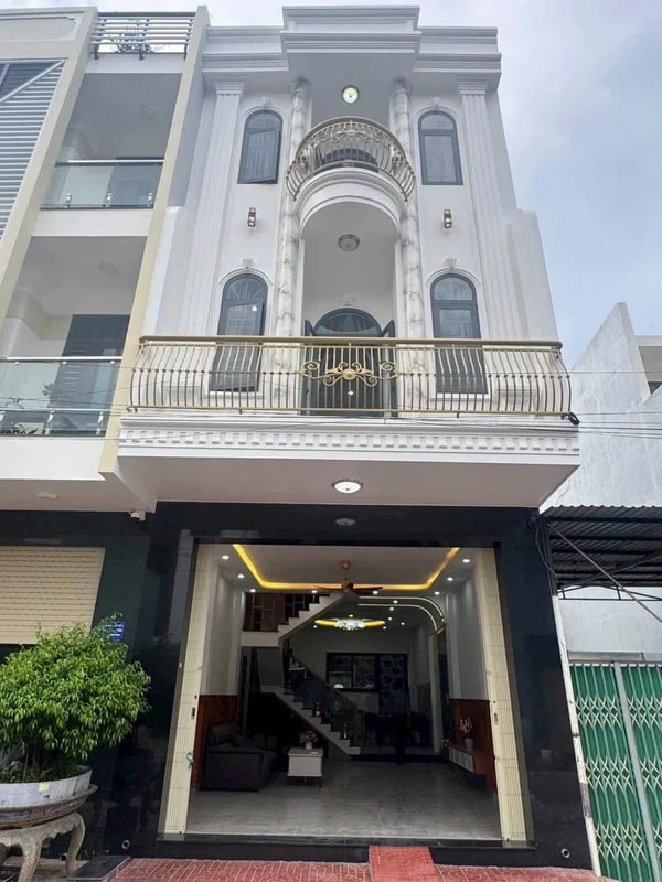 Bán nhà mặt tiền 3 tầng 76,9m² Quy Nhơn 6 tỷ