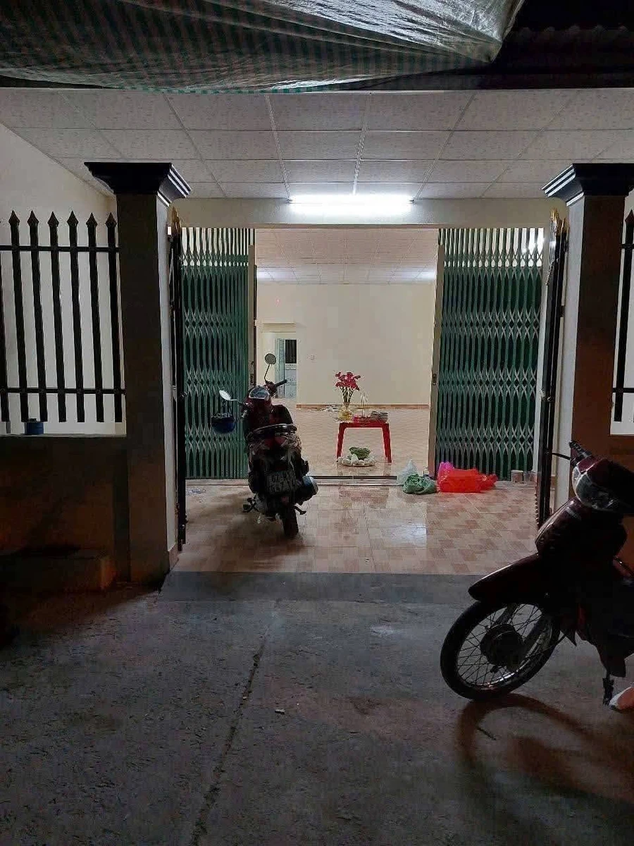 Bán 2 căn nhà liền kề mặt tiền đường số 3 KDC Chợ Mới Long Cang, Cần Đước, Long An - Ảnh thu nhỏ 2