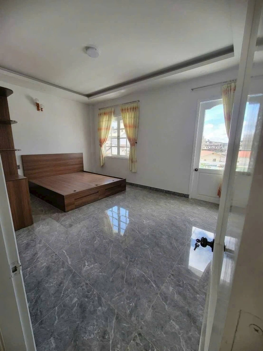 Bán nhà 1 hầm 2 tầng 4PN 60m2 mặt tiền Trần Phú, Đà Lạt, 7,4 tỷ - Ảnh thu nhỏ 4