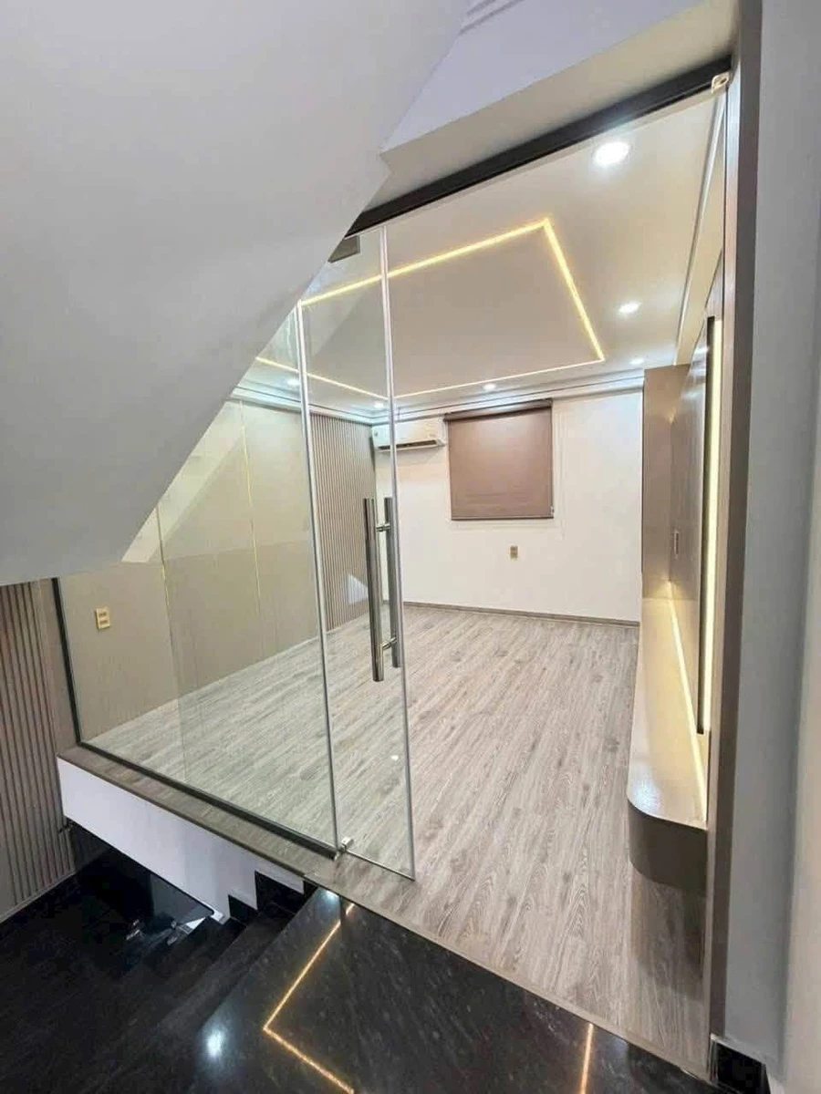 Bán nhà 4 tầng 55m² mặt phố Chợ Hàng, Hải Phòng, 8,2 tỷ - Ảnh thu nhỏ 5