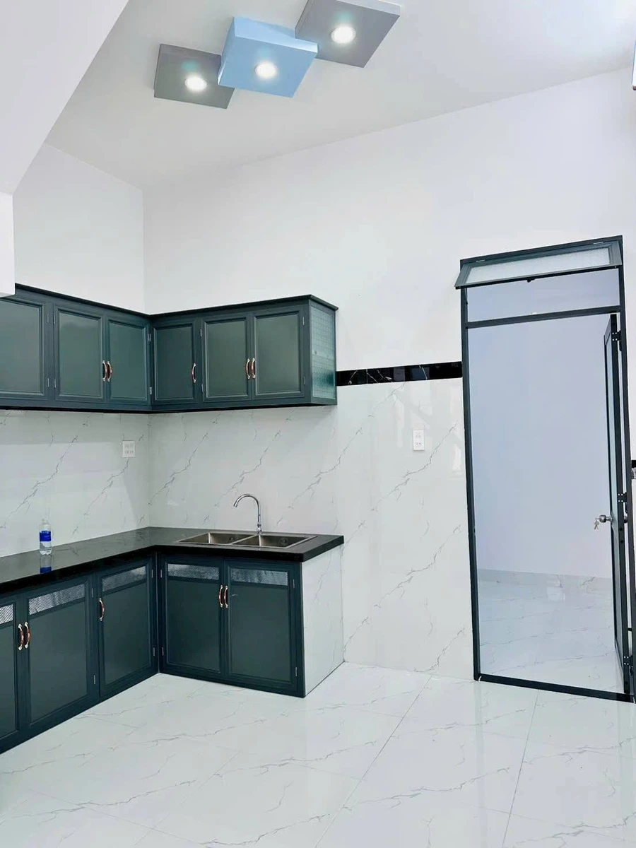 Bán nhà hẻm Trần Quốc Toản, Quy Nhơn, 46,6m2, 3PN 2WC, giá 2,4 tỷ - Ảnh thu nhỏ 4