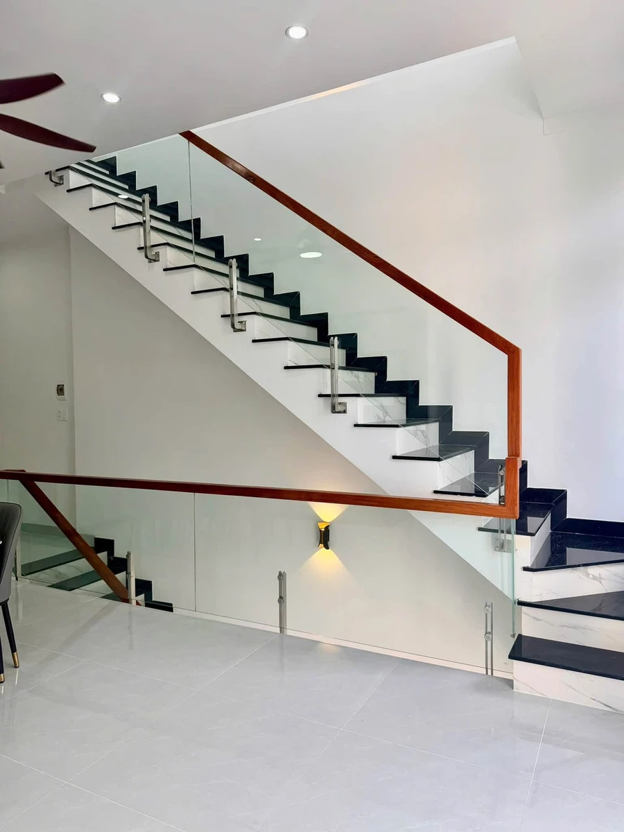 Bán nhà mê hẻm 3PN, 100m² Nguyễn Duy Trình - Ảnh thu nhỏ 4