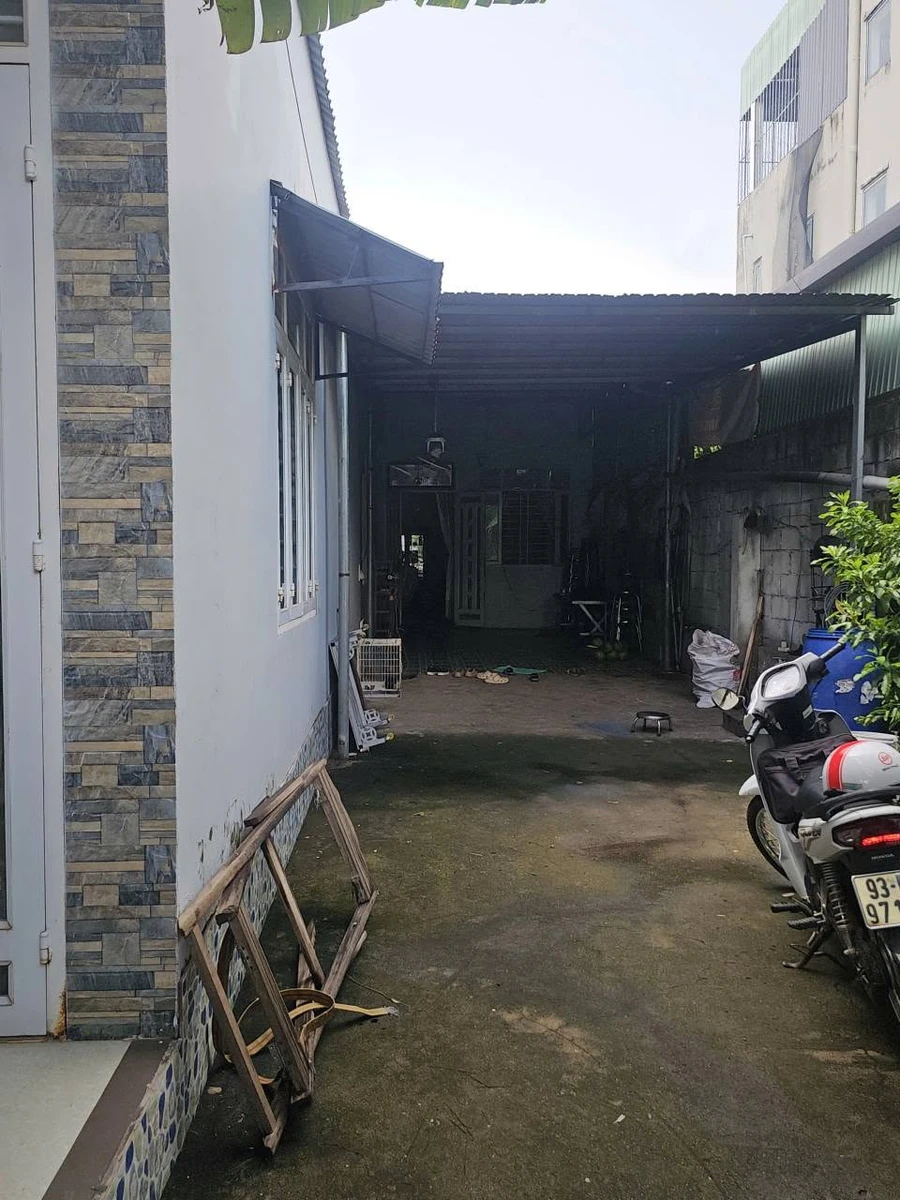 Bán nhà mặt tiền Bùi Viện, Đồng Xoài, Bình Phước, 225m² - Ảnh thu nhỏ 2