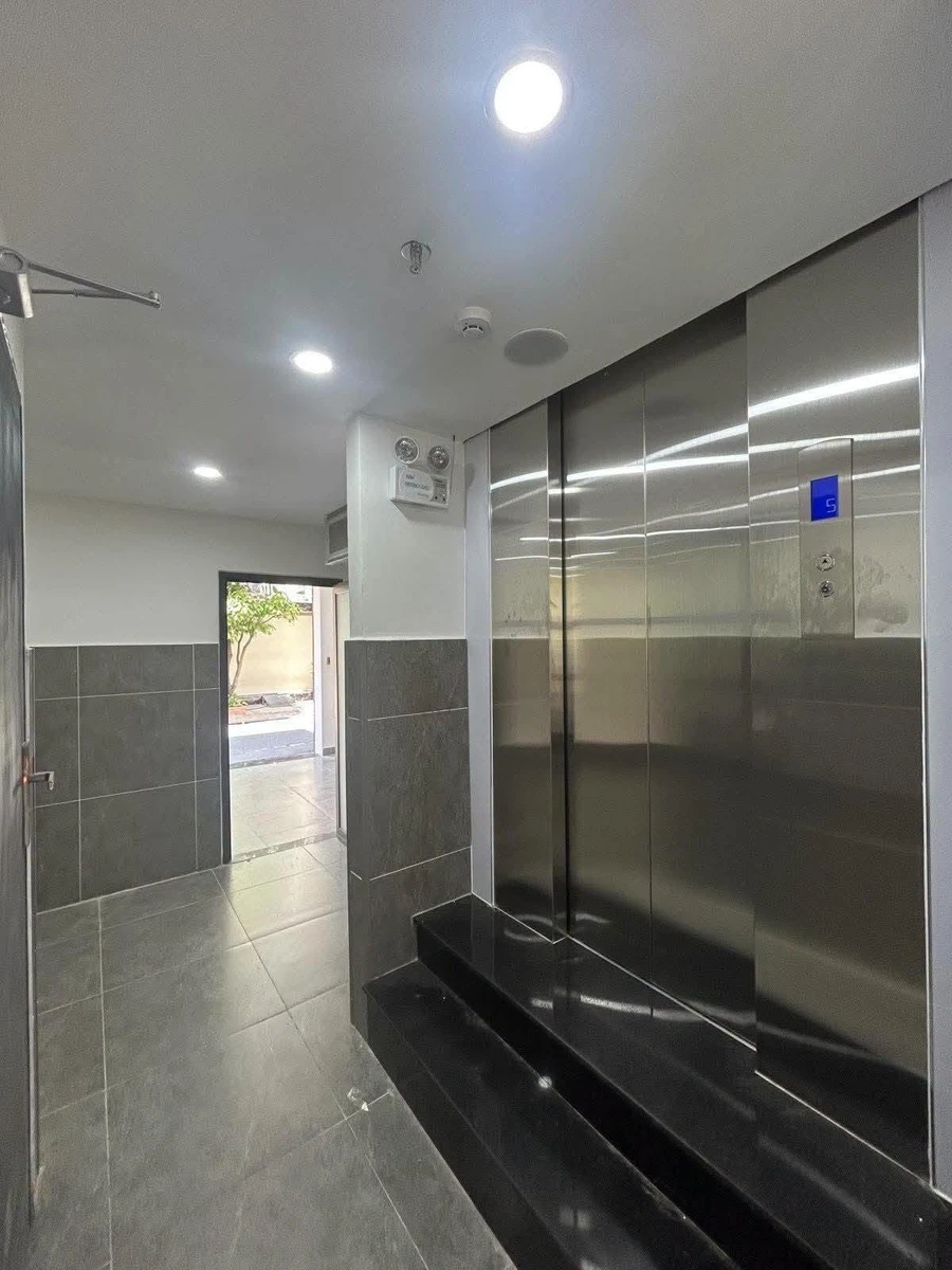 Bán tòa căn hộ dịch vụ 1 trệt 6 lầu 18 căn, 5,5x13m, giá 20,8 tỷ, Phú Thọ Hòa, Tân Phú - Ảnh thu nhỏ 4