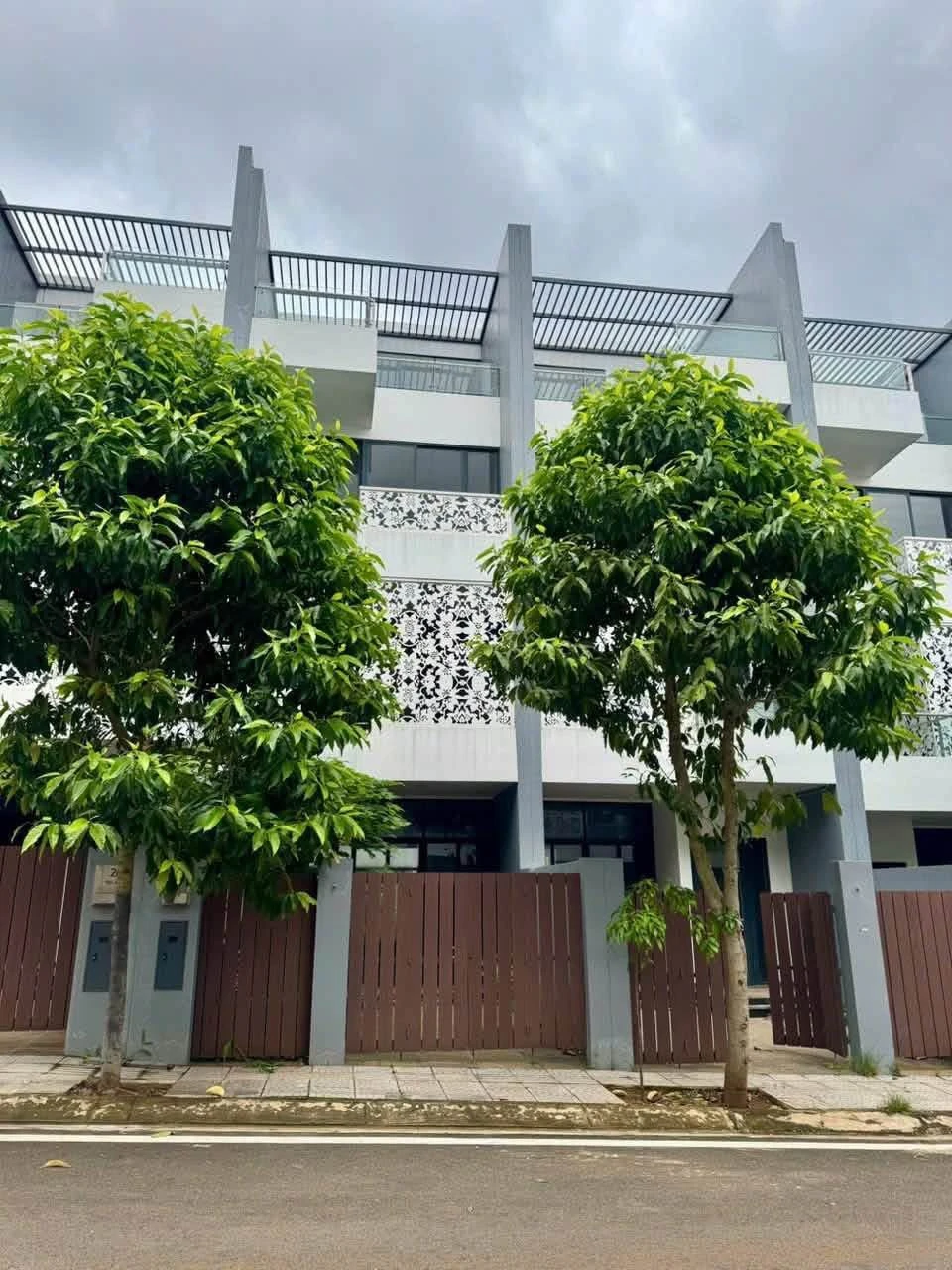 Bán nhà phố Buôn Ma Thuột 125m² giá 9,2 tỷ - Ảnh 1