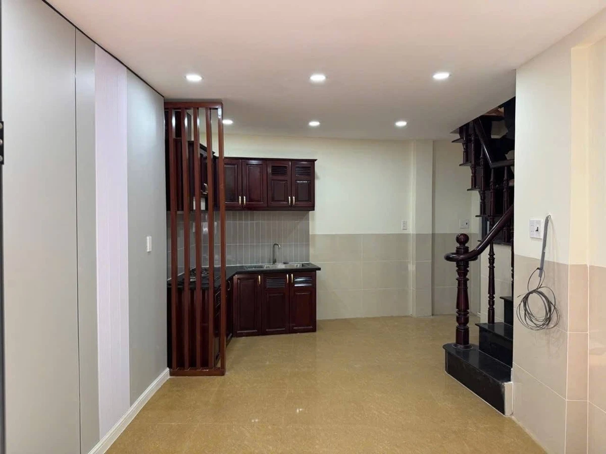 Bán nhà 3 tầng 2PN 3WC Trần Hưng Đạo Quận 1 – 5.15 tỷ - Ảnh thu nhỏ 2