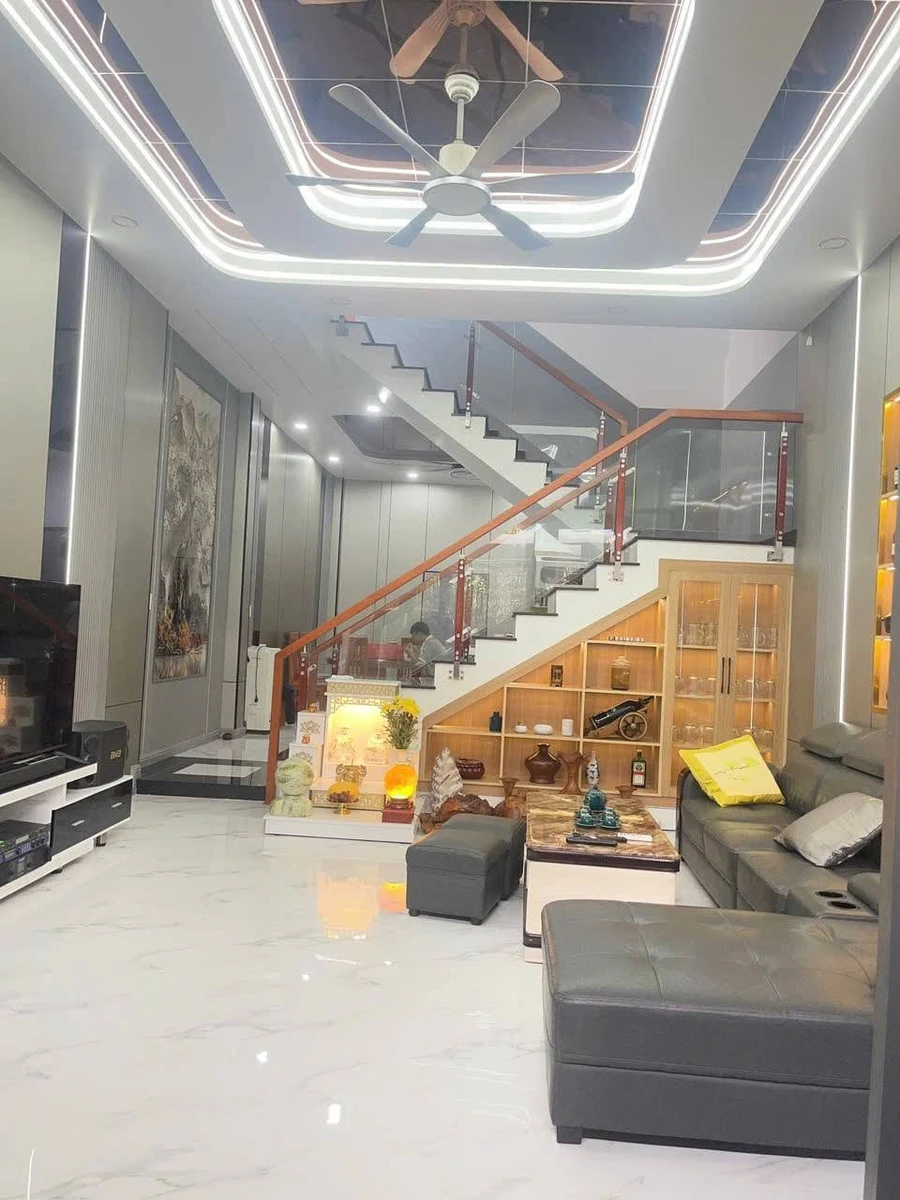 Bán nhà 2 lầu 101m2, 3PN, phường Đông Hòa, Dĩ An, Bình Dương - giá 6,8 tỷ - Ảnh thu nhỏ 2