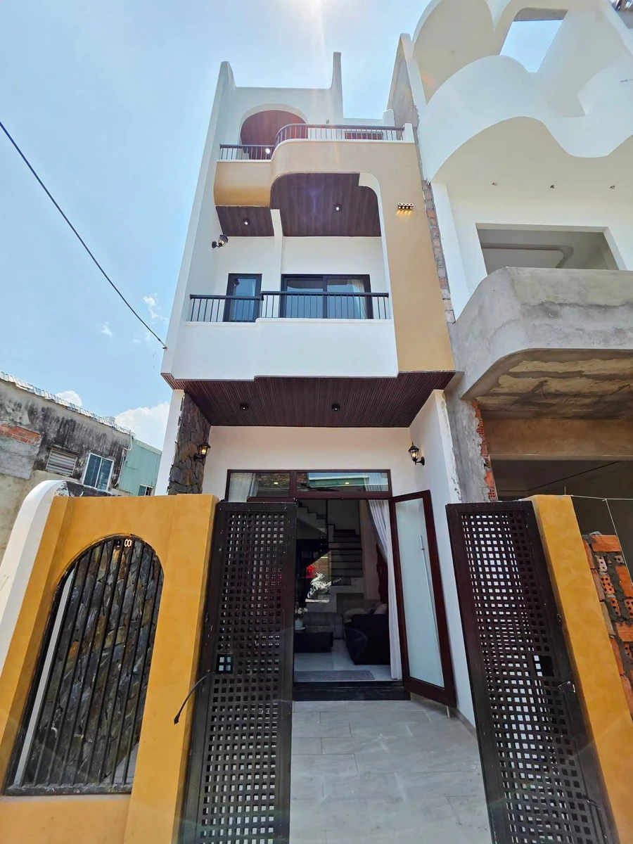 Bán nhà 3 tầng 58m2 full nội thất Cù Chính Lan - Ảnh 1