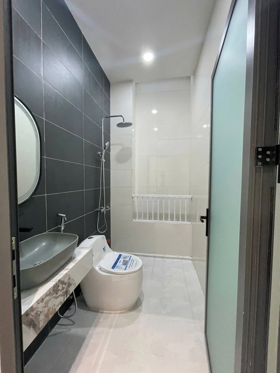 Bán nhà 1 trệt 1 lầu 100m² Phường Long Bình, Đồng Nai, 4,25 tỷ - Ảnh thu nhỏ 4