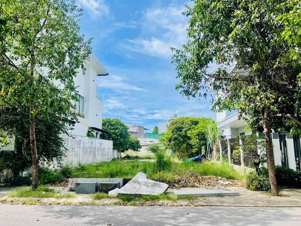 Bán lô biệt thự mặt tiền Lương Thế Vinh 240m2, Quảng Ngãi 5.9 tỷ - Ảnh thu nhỏ 3
