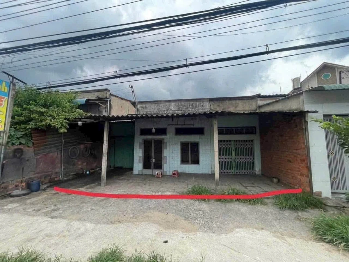 Bán nhà cấp 4 mặt tiền Quốc Lộ 1A, 215m2, Tây Ninh, 3.3 tỷ - Ảnh thu nhỏ 2