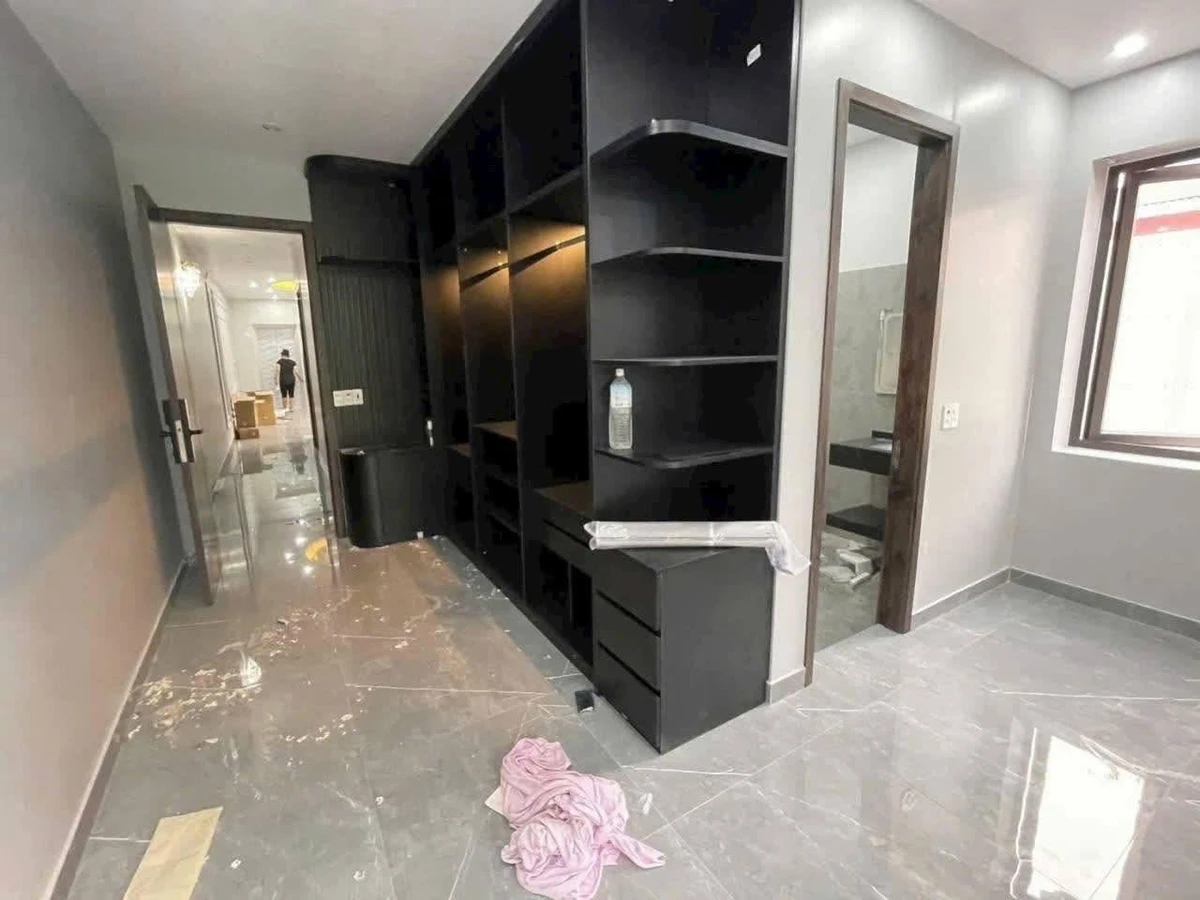 Bán nhà 4 tầng thang máy lô góc 133m² Dư Hàng - Ảnh thu nhỏ 4