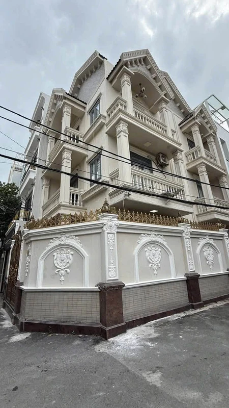 Cho thuê nhà hẻm Lê Thị Chợ Quận 7, 77m², 4PN, 30 triệu/tháng
