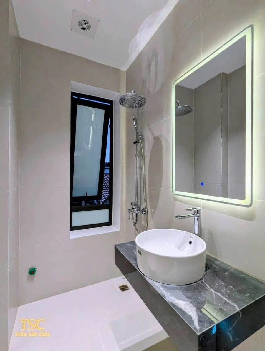 Bán nhà 4 tầng Hai Bà Trưng, 40m², 4 PN, 3 WC, 6,9 tỷ - Ảnh thu nhỏ 2