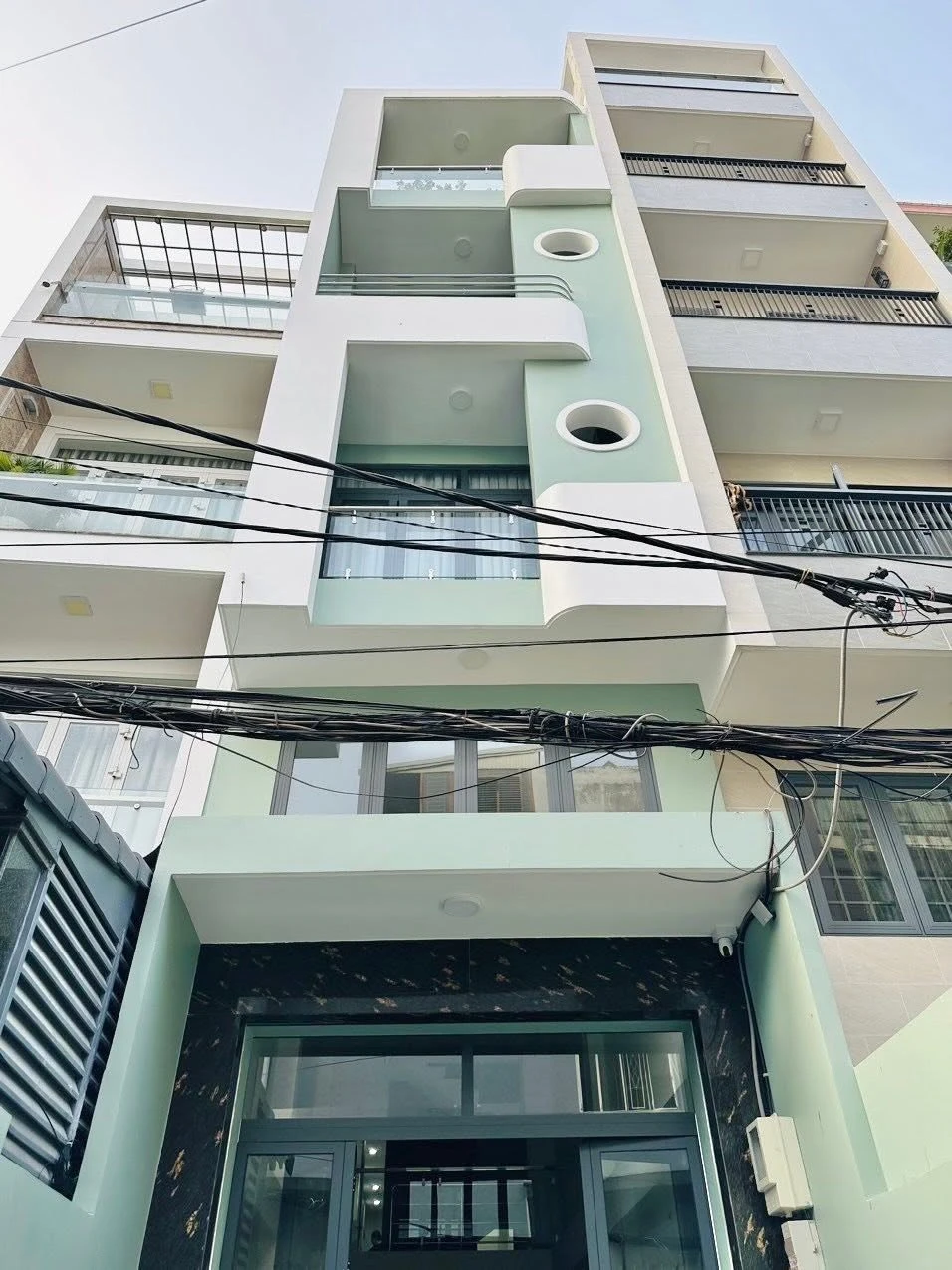 Bán shophouse mặt tiền kinh doanh 90m2, 5 tầng, Quận 10 - Ảnh 1