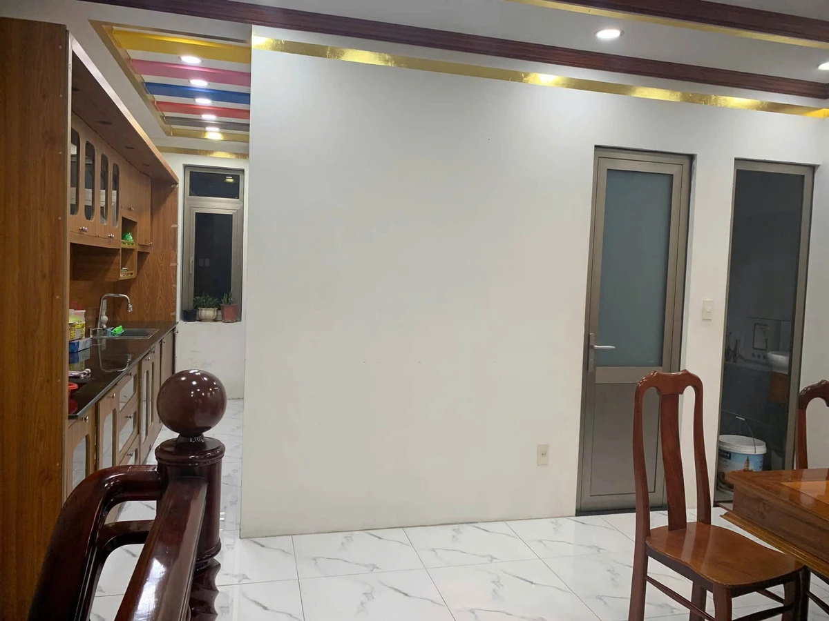 Bán nhà 1 trệt 2 lầu 5,5x13,8m KĐT Hoàng Lộc, Phường Bình Dương, giá 3,15 tỷ - Ảnh thu nhỏ 4