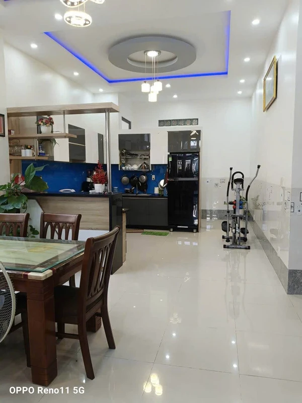 Bán nhà mặt tiền 300m² ngang 12m Nguyễn Thông, Cần Thơ