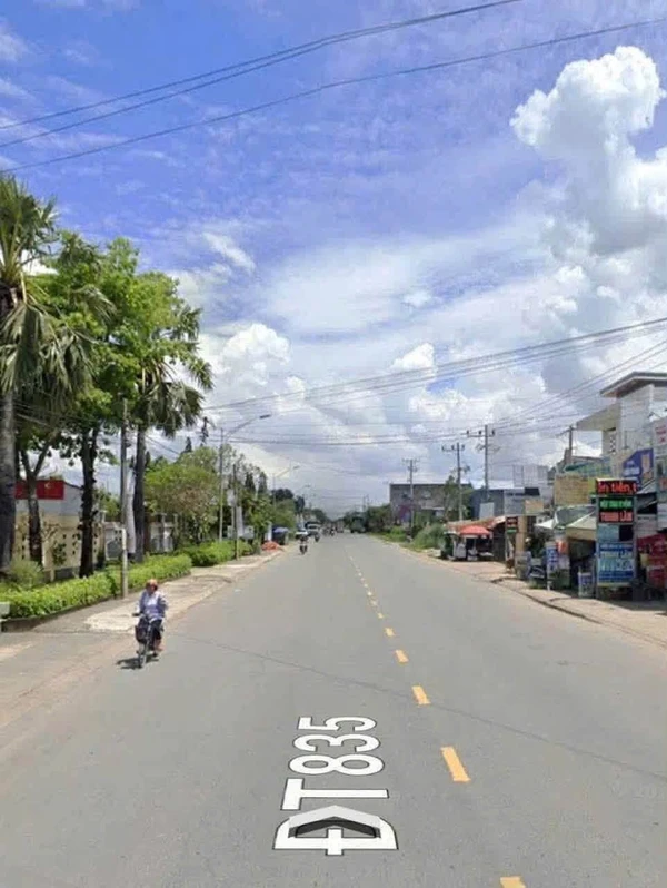 Bán kho xưởng mặt tiền ĐT835A Gò Đen 262m2, Long An
