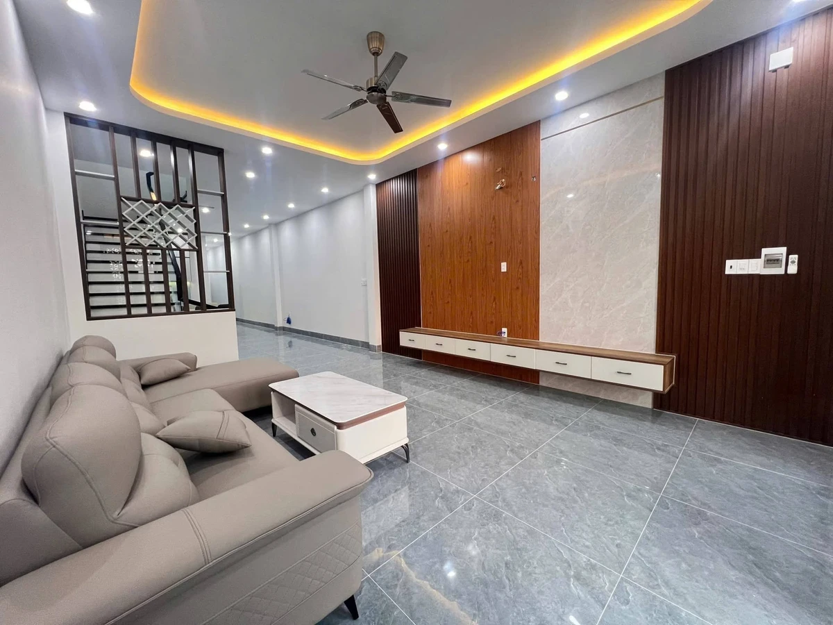 Bán nhà phố hiện đại 90m² 3 PN Rạch Giá - Ảnh thu nhỏ 2