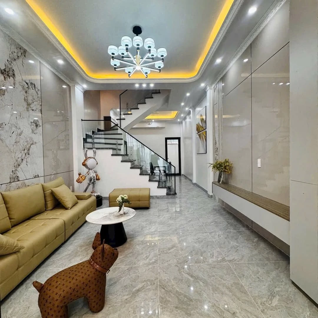 Bán nhà xây mới 4 tầng 60m2 Trần Nguyên Hãn Quận 1 - Ảnh 1