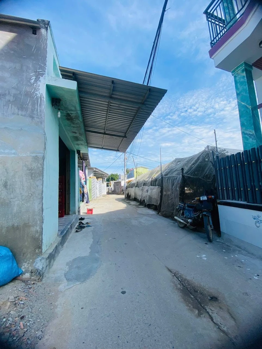 Bán nhà 1 trệt 1 lầu mặt tiền 121m² Hóc Môn - Ảnh thu nhỏ 4