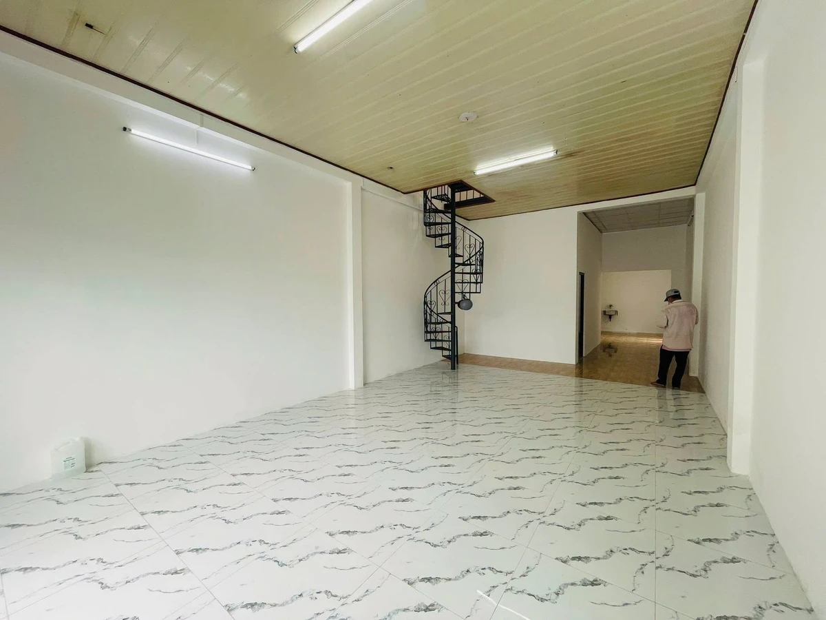 Bán nhà hẻm ô tô đường Nguyễn Trung Trực, Rạch Giá giá 1 tỷ 550 triệu - Ảnh thu nhỏ 3