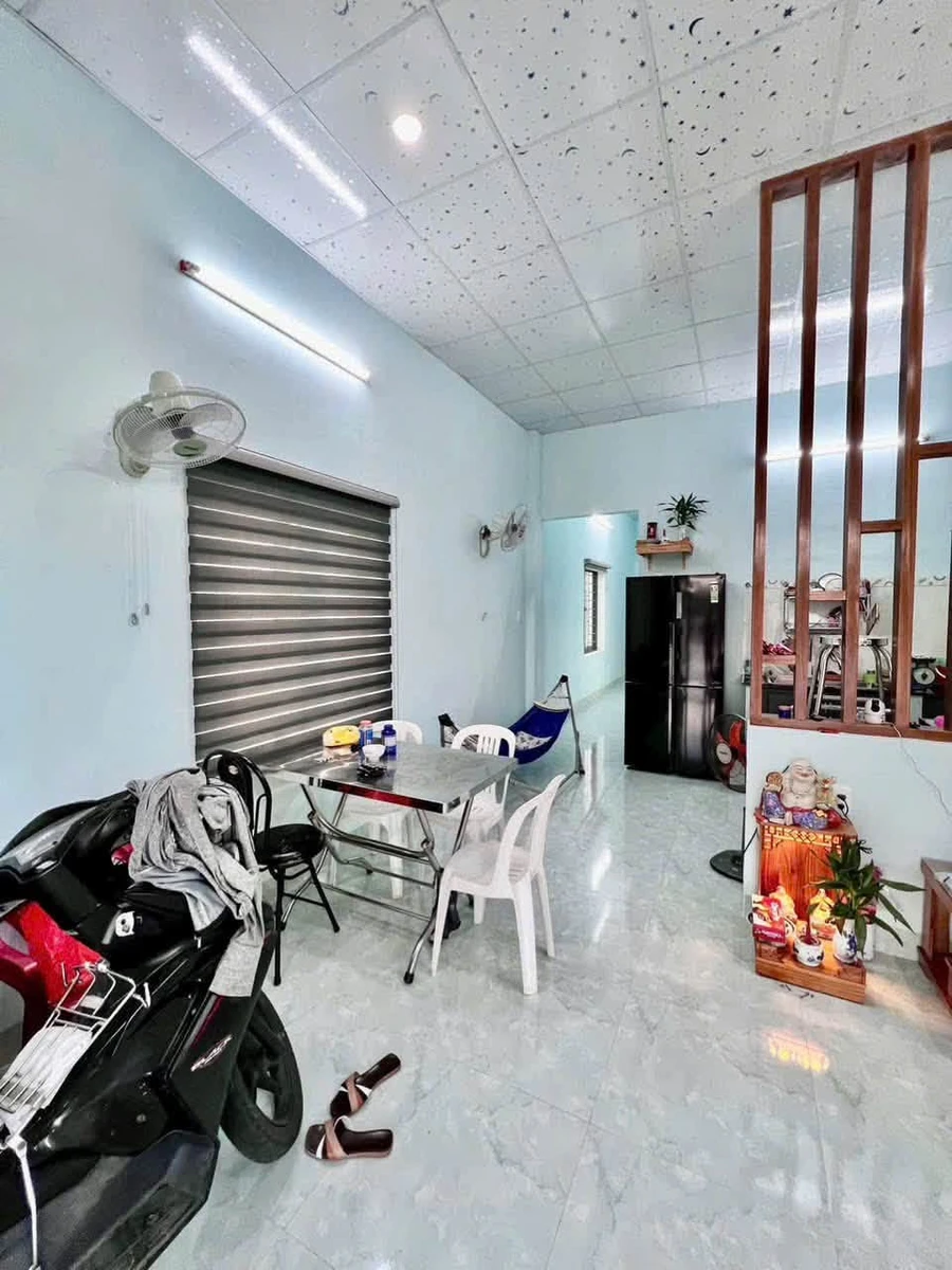 Bán nhà 2 phòng ngủ 200m² mặt tiền QL25 Sơn Hòa, Đắk Lắk - Ảnh thu nhỏ 2