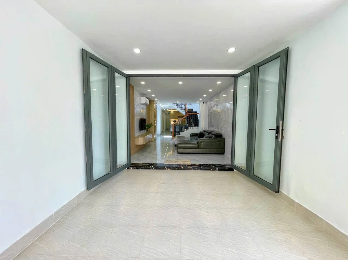 Bán nhà 3 phòng ngủ 97m² trung tâm Nha Trang 6,9 tỷ - Ảnh thu nhỏ 5