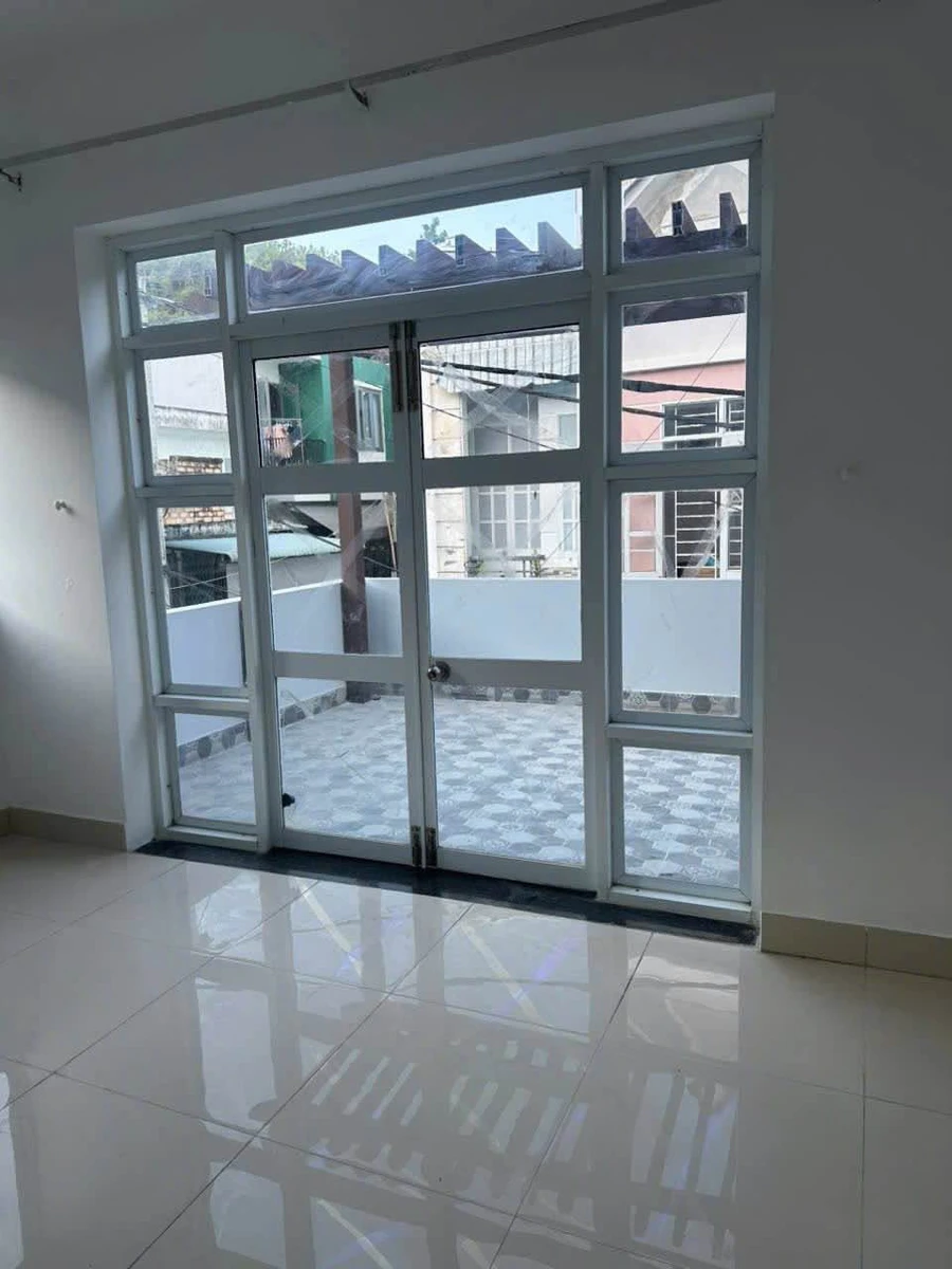 Bán nhà 2 mặt hẻm Hoàng Văn Thụ 44m2 - Ảnh thu nhỏ 3