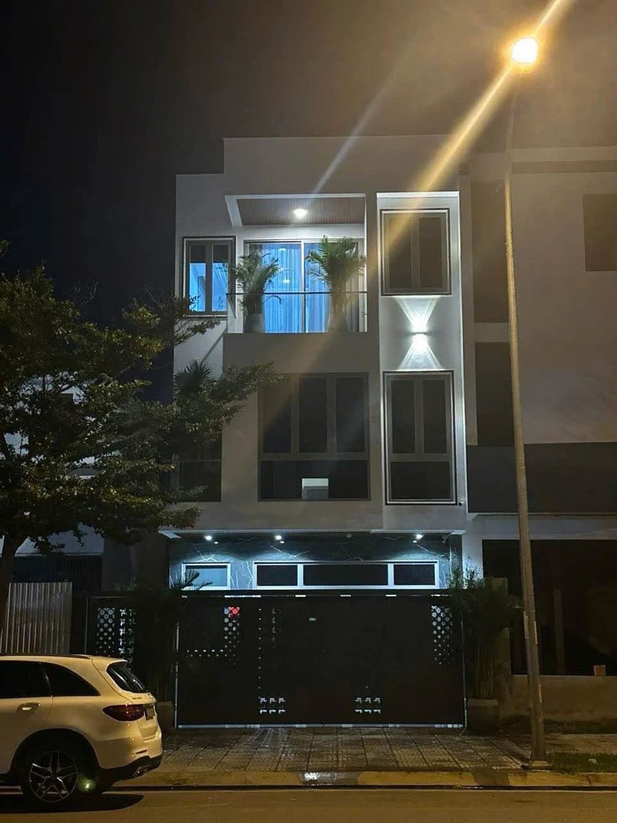 Bán shophouse Mỹ Gia 150m² ngang 7,5m, 3 tầng, thang máy - Ảnh 1