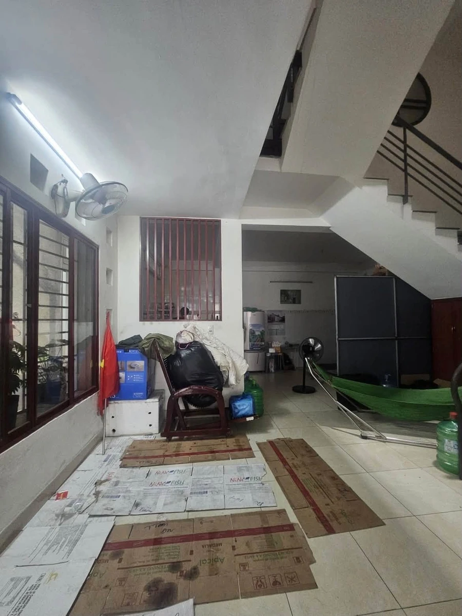 Bán nhà mặt tiền đường Hải Hồ 3 tầng 102m2, Hải Châu, Đà Nẵng, giá 9,9 tỷ - Ảnh thu nhỏ 3