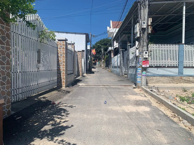 Bán đất lô góc 2 mặt đường 90m² Cam Ranh