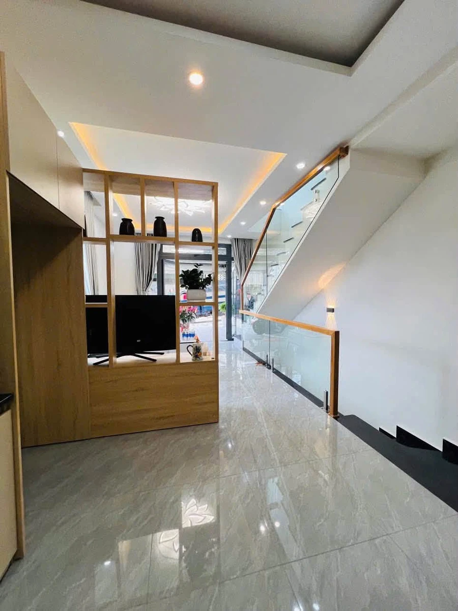 Bán nhà 2 mặt tiền Cao Thắng Đà Lạt, 70m2, 4PN, 4tỷ680triệu - Ảnh thu nhỏ 5