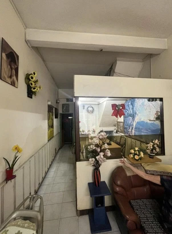 Bán nhà hẻm xe hơi 40m2 sát Bệnh viện Tai Mũi Họng, Quận 3, giá 7,4 tỷ - Ảnh thu nhỏ 2