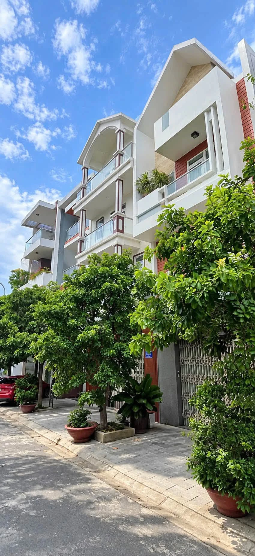 Cho thuê nhà 3,5 tầng full nội thất 108m² Vĩnh Điềm Trung 20tr/tháng - Ảnh 1
