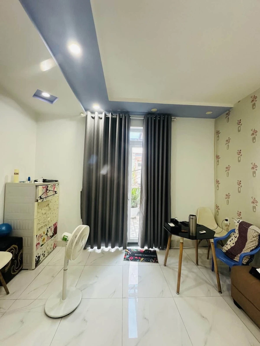 Bán nhà 4 tầng 48m² gần Công viên Làng Hoa, giá 6 tỷ - Ảnh thu nhỏ 4