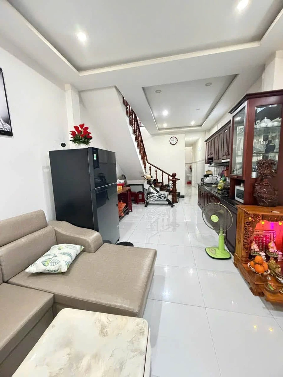 Bán nhà lầu góc 2 mặt tiền 200m² Trần Hưng Đạo Phan Thiết - Ảnh thu nhỏ 2