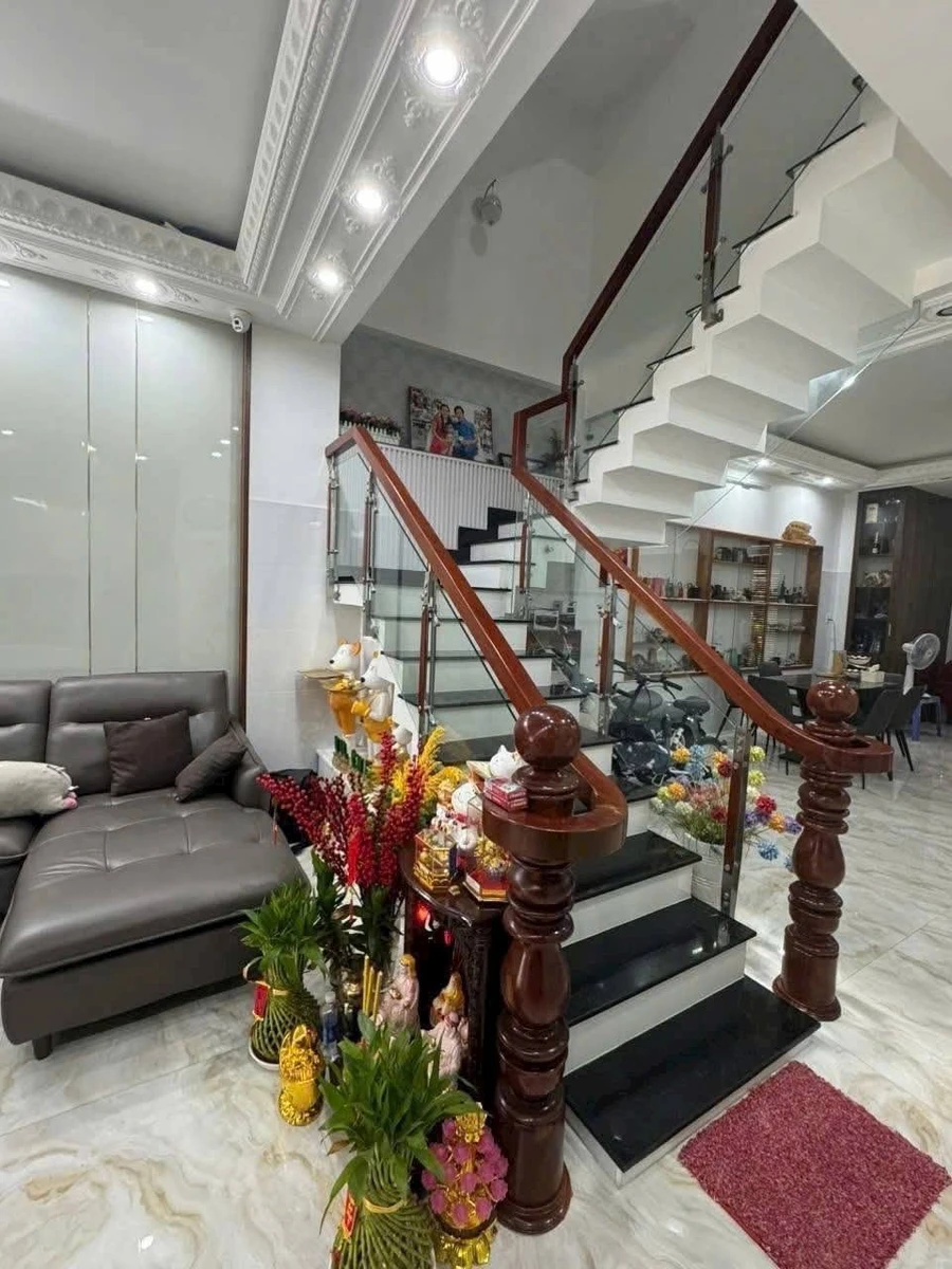 Bán nhà mặt tiền Lâm Quang Ky 1 trệt 3 lầu 92m2, 4PN, giá 6,9 tỷ, Phước Nguyên, Bà Rịa - Ảnh thu nhỏ 4