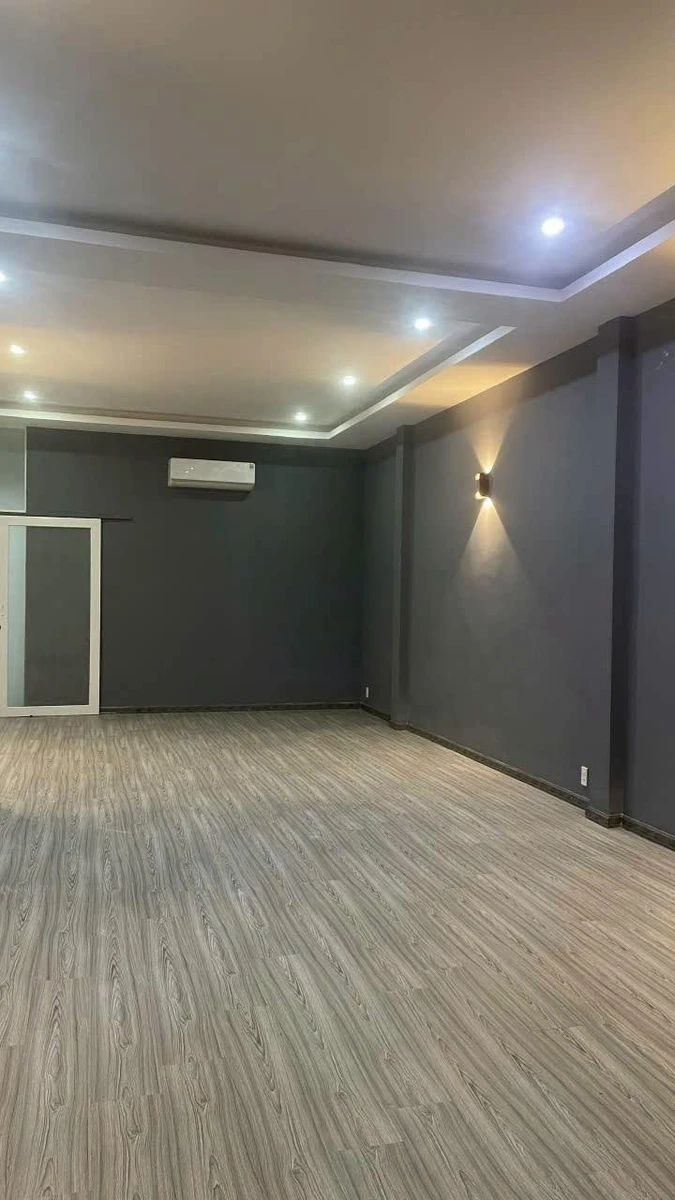 Bán nhà 3 tầng mặt tiền Nguyễn Thị Minh Khai, Nha Trang, 143m2, 36,5 tỷ - Ảnh thu nhỏ 3