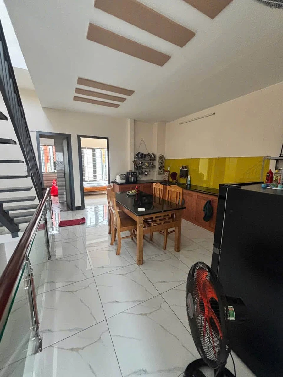 Bán nhà 1 trệt 2 lầu 85m2 Đồng Nai 6 tỷ 8 - Ảnh thu nhỏ 4