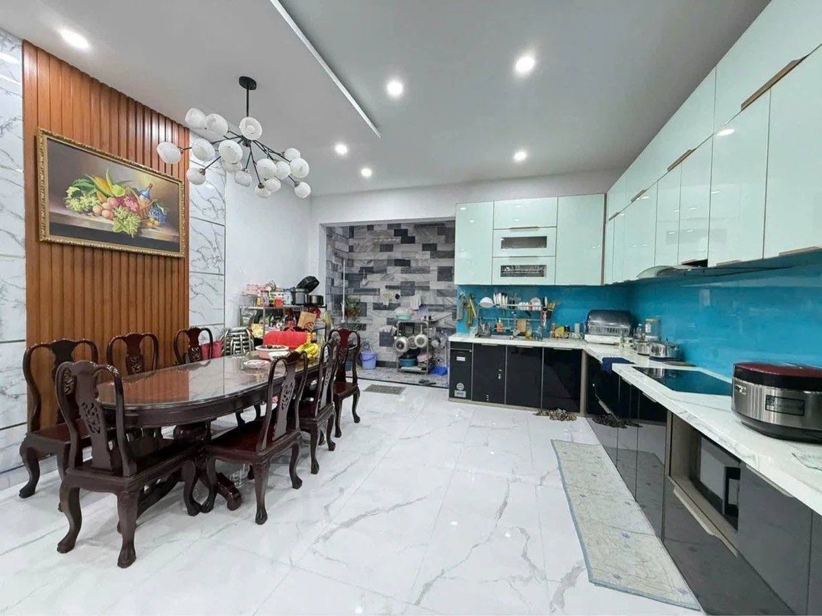 Bán nhà 5 tầng kinh doanh đường Trịnh Đình Trọng, 74m2, gần ĐH Văn Hiến, giá 12,8 tỷ - Ảnh thu nhỏ 4