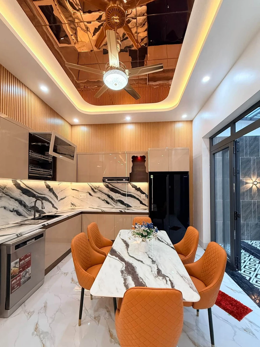 Bán nhà mặt tiền Văn Cao, Rạch Giá, 125m² 4 phòng ngủ, 4.18 tỷ - Ảnh thu nhỏ 3