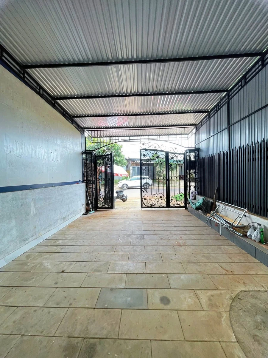 Bán nhà mặt tiền Hoàng Sa 100m² 3PN Diên Hồng 2,7 tỷ - Ảnh 1