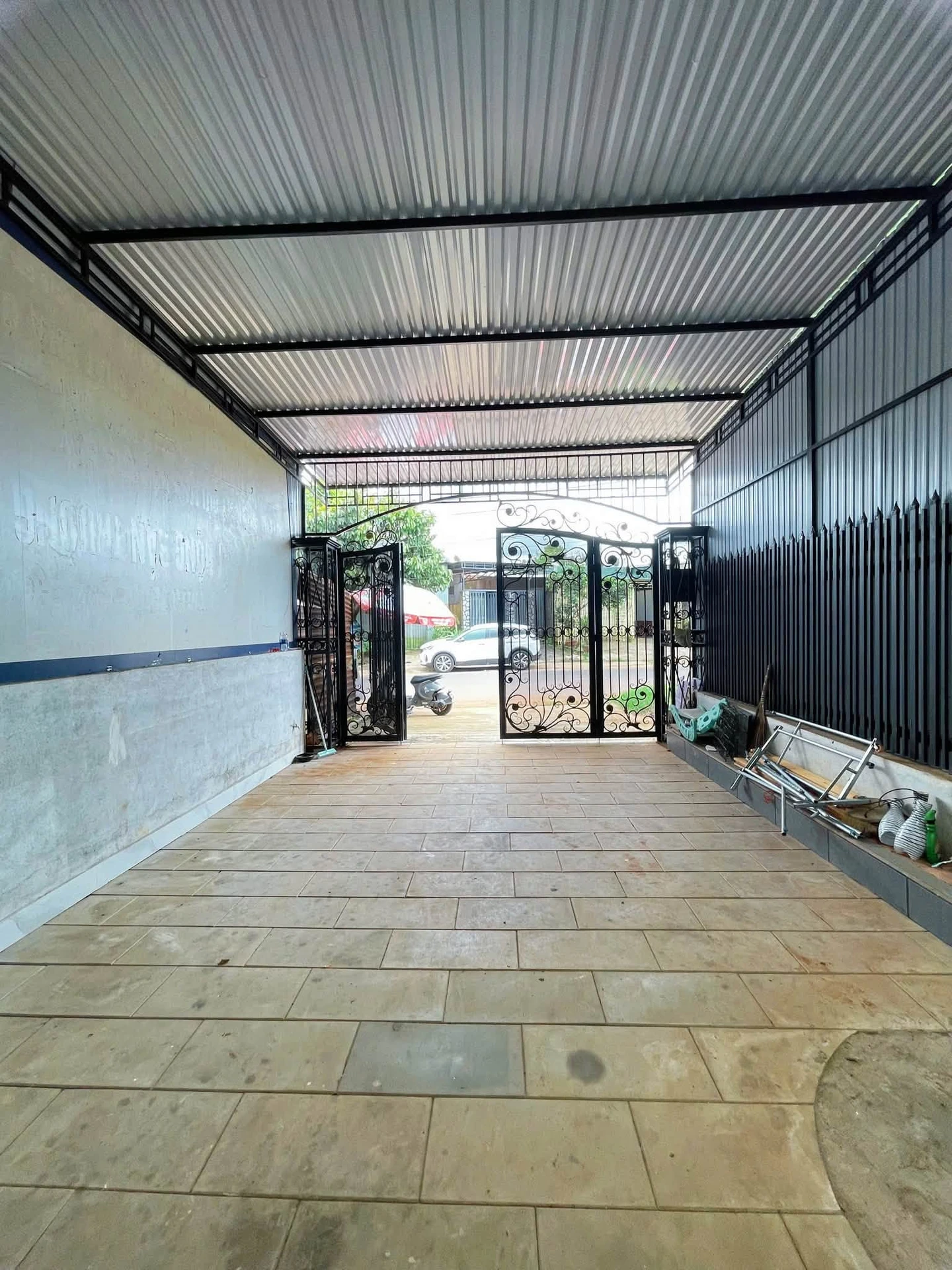 Bán nhà mặt tiền Hoàng Sa 100m² 3PN Diên Hồng 2,7 tỷ - Ảnh 1
